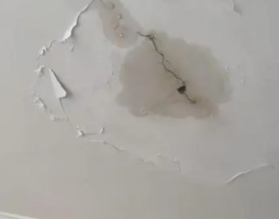 张家界阳台漏水维修公司分享下屋面防水工程质量问题原因分析